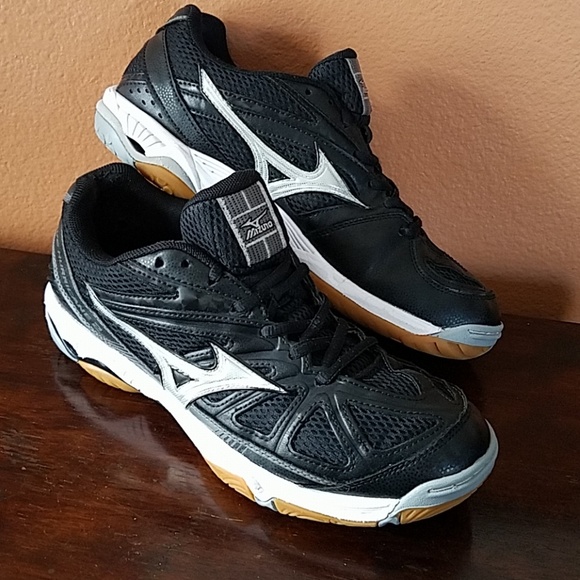 mizuno wave hurricane 2 volleyball shoes